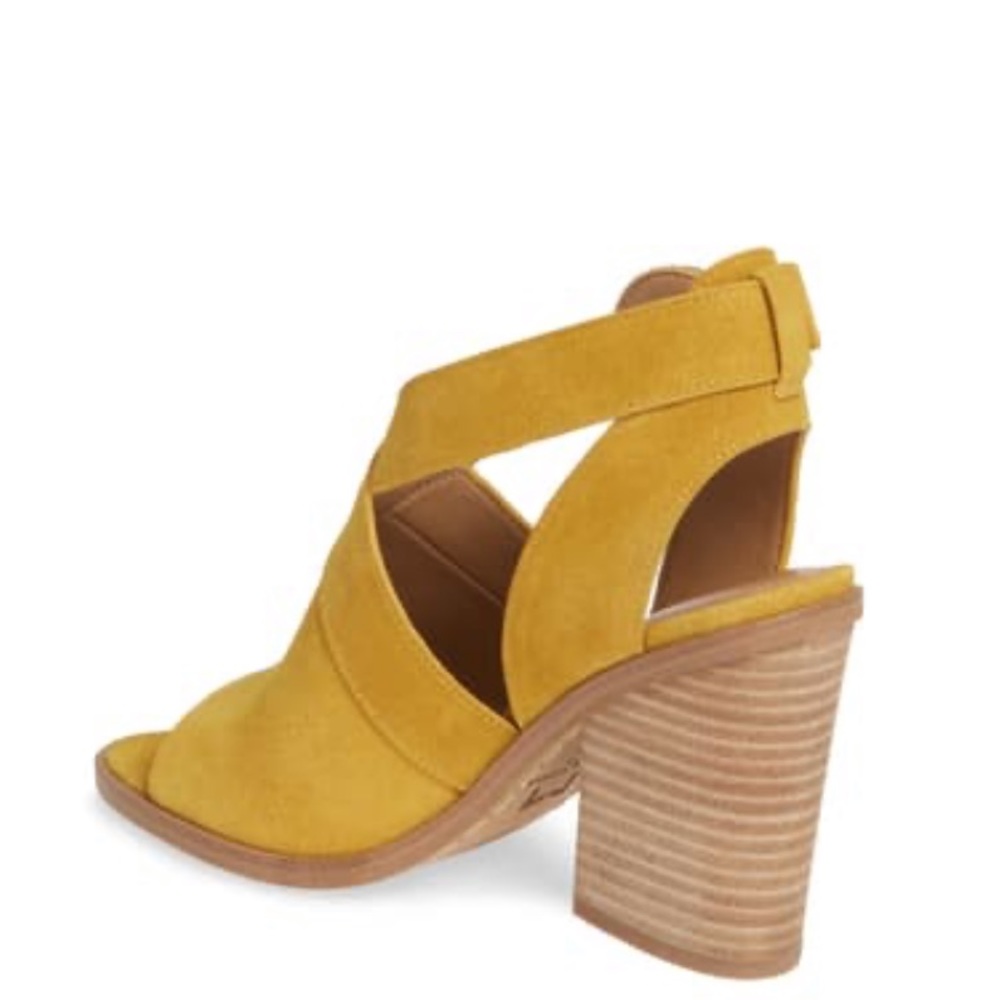Marc Fisher LTD Vega Sandal - Picture 7 of 7